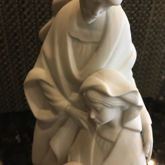 Porcelain bisque statue of the holy family - Picture 5 of 6